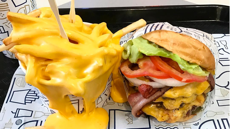 royal-stacks-cheese-fries-burger